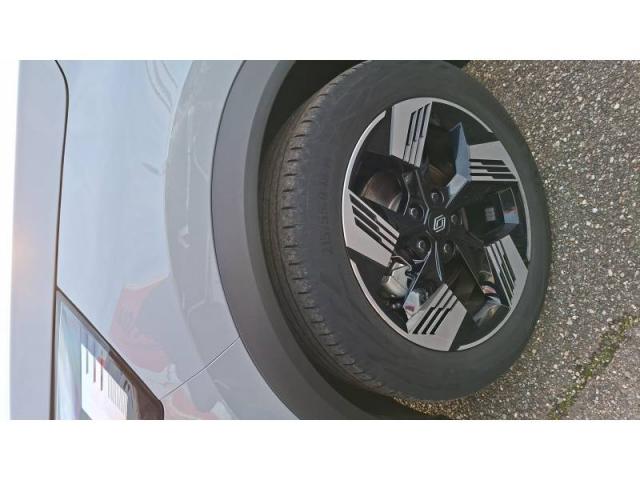 Renault Symbioz image 3