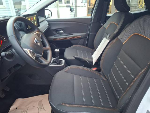 Dacia Sandero image 2