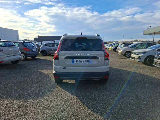 Dacia Jogger image 1