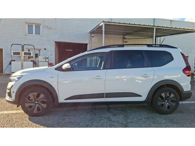 Dacia Jogger image 1