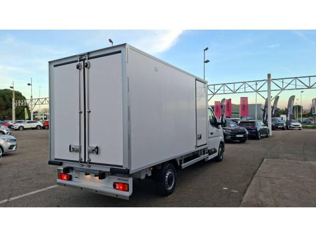 Renault Master image 8