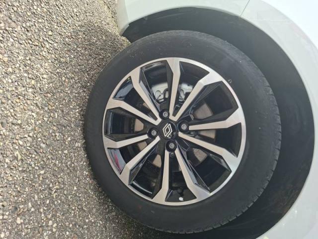 Renault Clio image 2