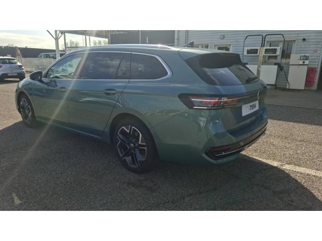 Volkswagen Passat image 1