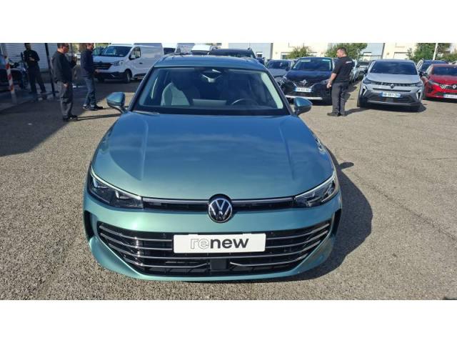 Volkswagen Passat image 3