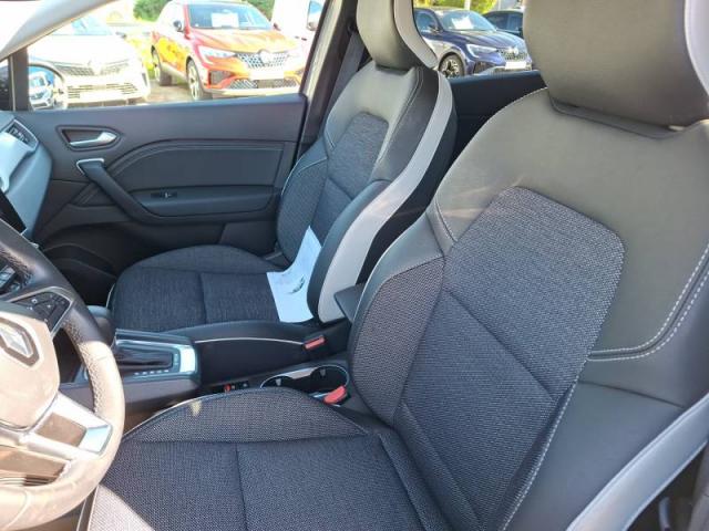 Renault Captur image 2