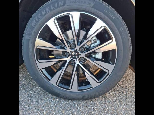 Renault Austral image 9