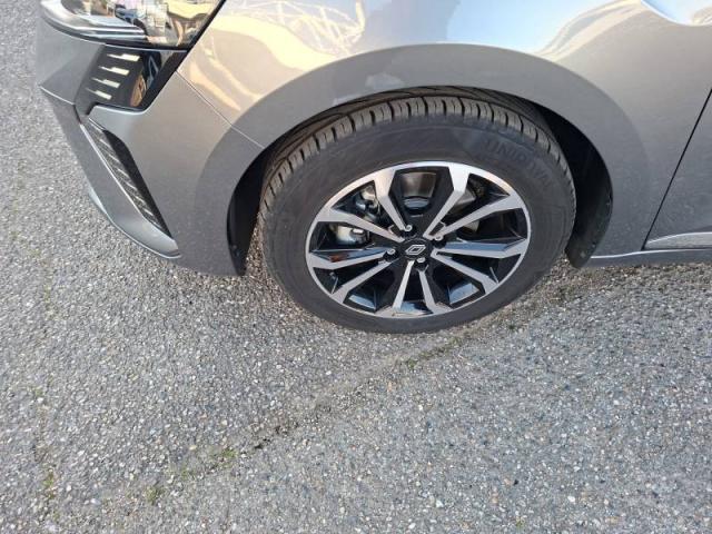 Renault Clio image 9