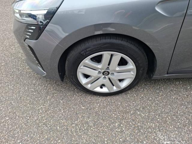 Renault Clio image 8