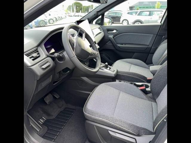 Renault Captur image 9