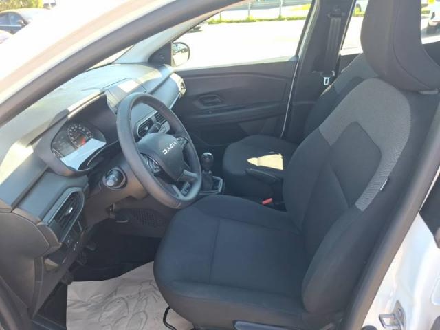 Dacia Sandero image 1