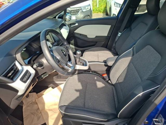 Renault Clio image 9