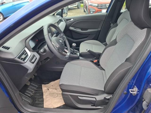Renault Clio image 8