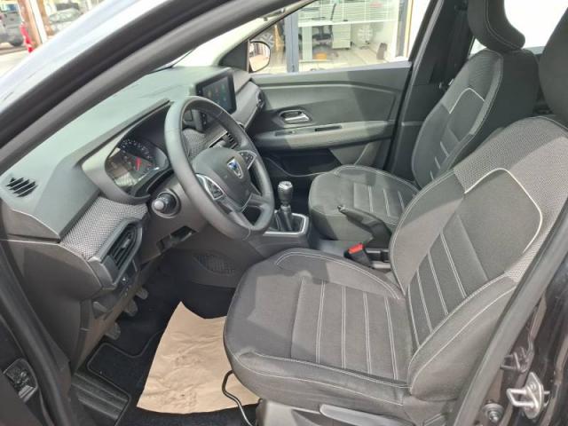 Dacia Sandero image 1