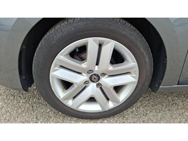 Renault Clio image 9