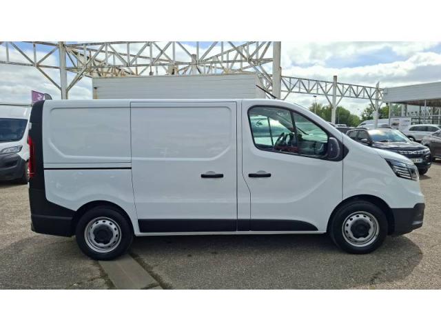Renault Trafic image 8