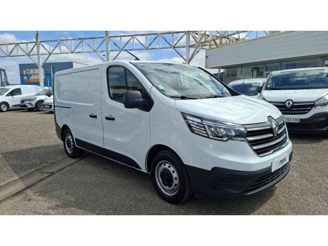 Renault Trafic image 2