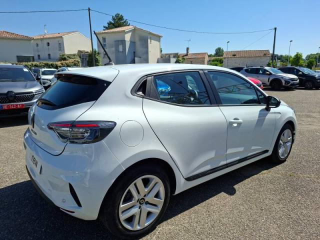 Renault Clio image 2