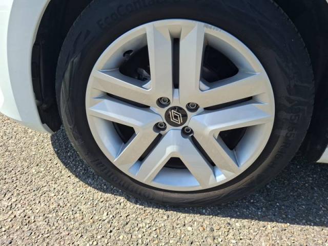 Renault Clio image 9