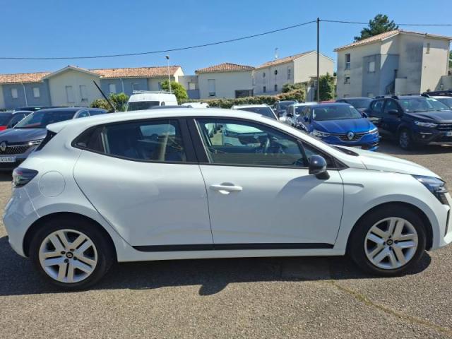 Renault Clio image 9