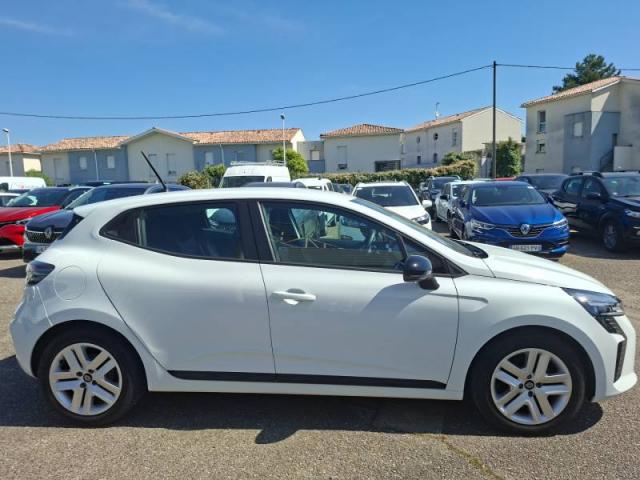 Renault Clio image 2