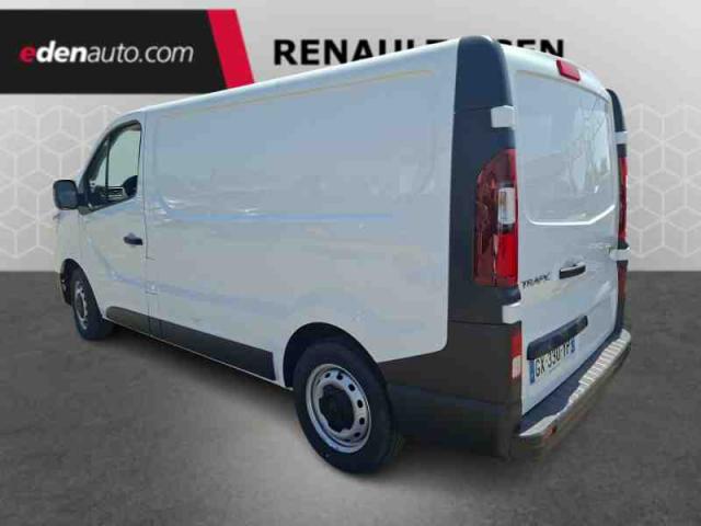 Renault Trafic image 2