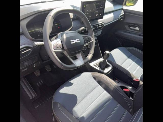 Dacia Sandero image 6