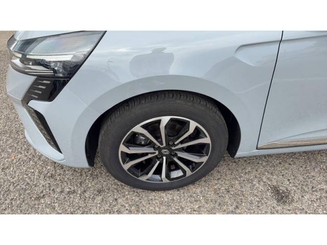 Renault Clio image 9