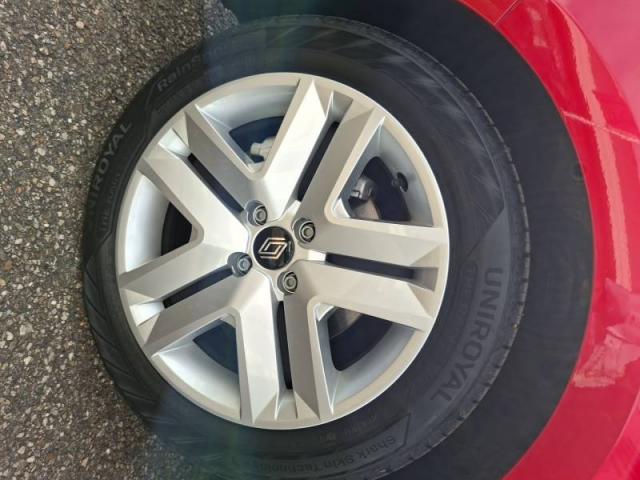 Renault Clio image 9