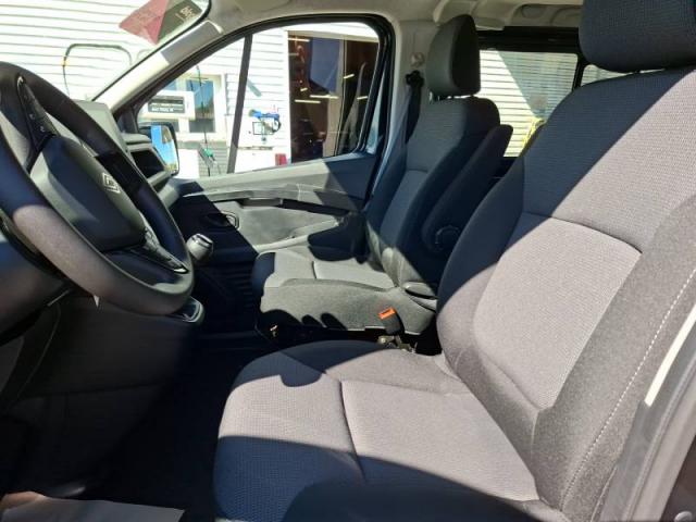 Renault Trafic image 9
