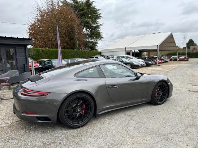 Porsche 991 image 6