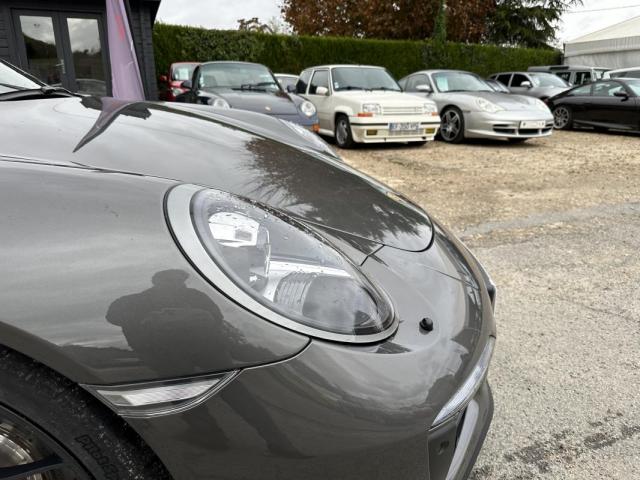 Porsche 991 image 2