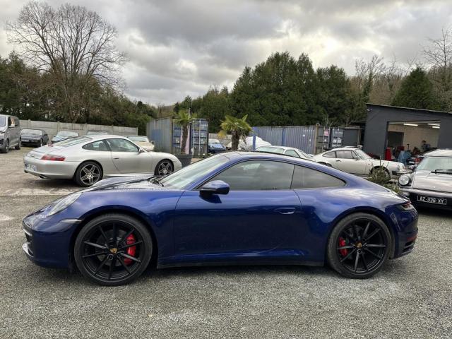 Porsche 992 image 2