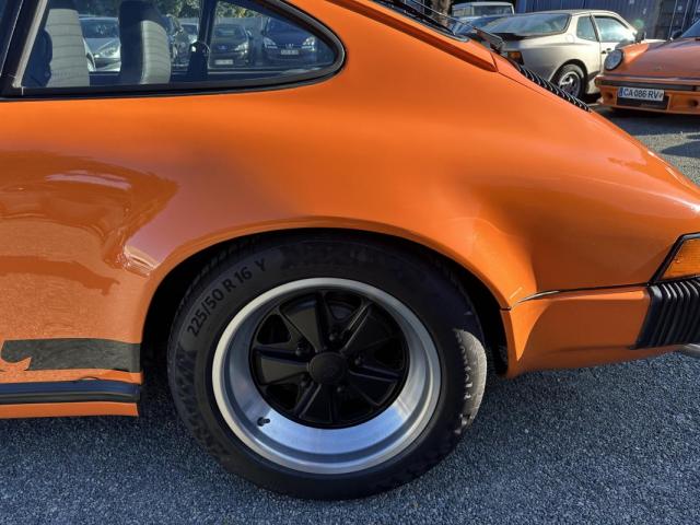 Porsche 911 image 5