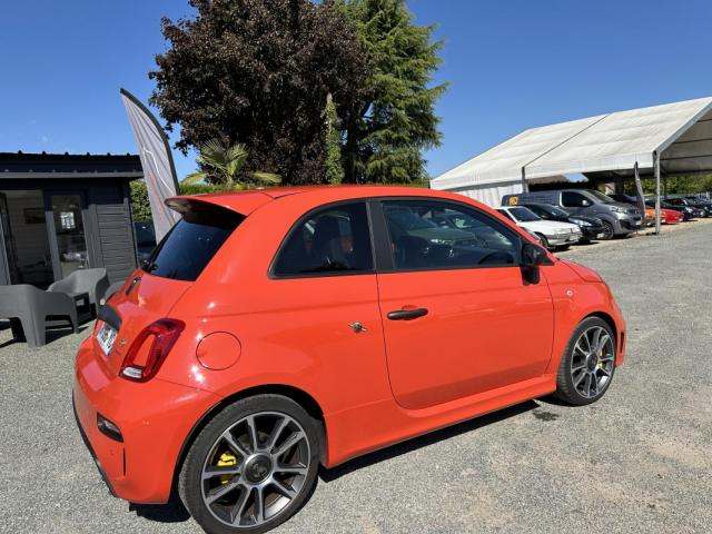 Abarth 695 image 1
