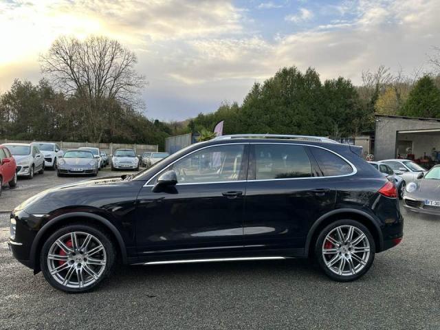 Porsche Cayenne image 2