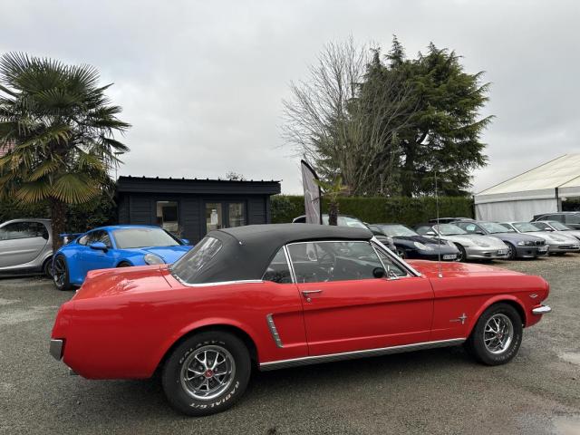 Ford Mustang image 9