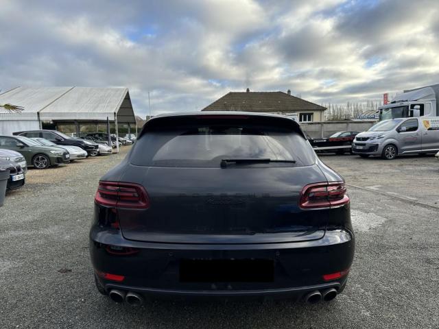 Porsche Macan image 2