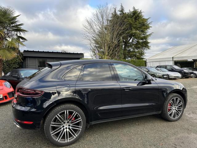 Porsche Macan image 1