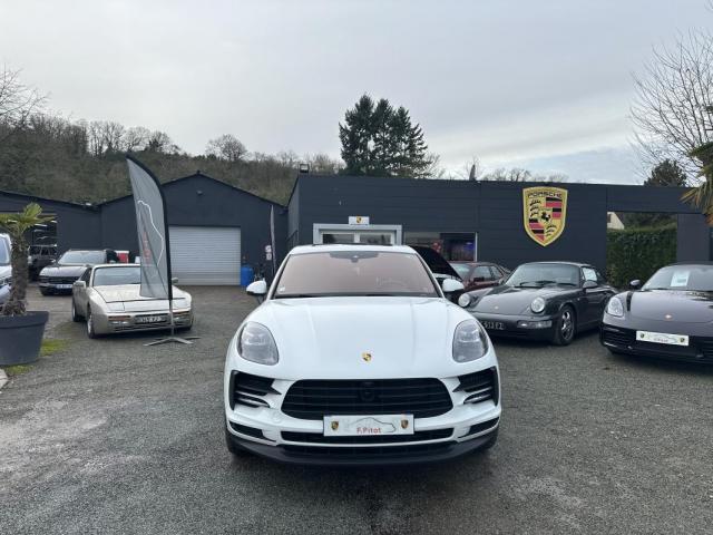 Porsche Macan image 2