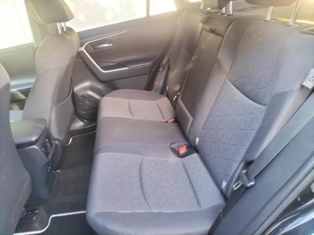 Toyota Rav4 image 2