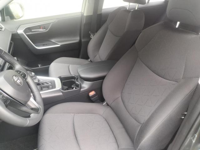 Toyota Rav4 image 7