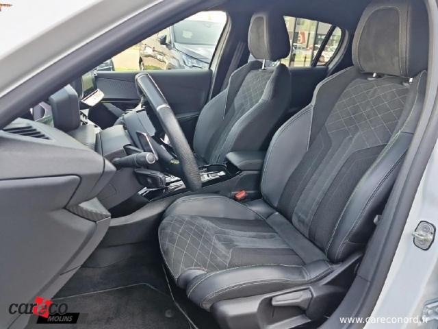 Peugeot 208 image 8