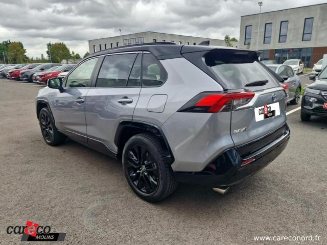 Toyota Rav4 image 8