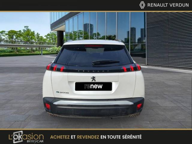 Peugeot 2008 image 2