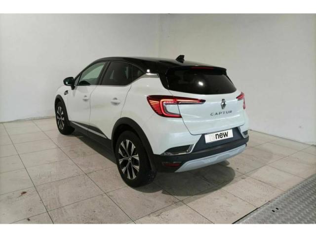Renault Captur image 2