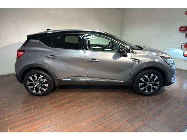 Renault Captur image 1