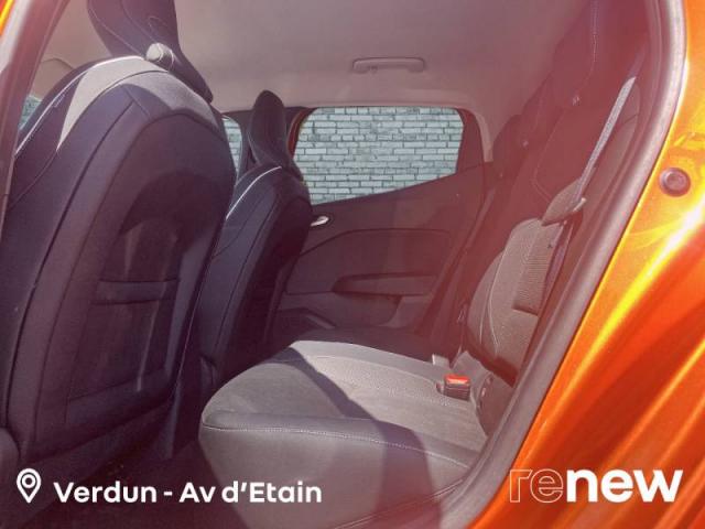 Renault Clio image 2