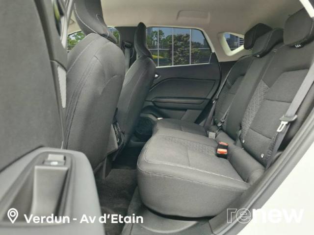 Renault Captur image 6