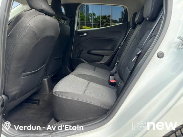 Renault Clio image 9