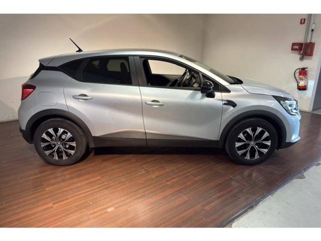 Renault Captur image 6